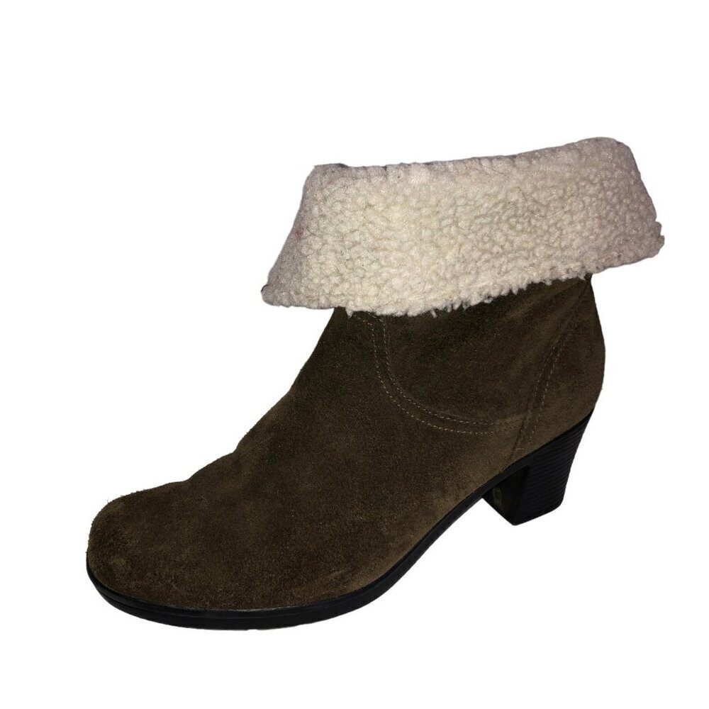 Clarks Women Size 8.5 M Olive Green Suede Faux Fur Lined Block Heels Ankle Boots